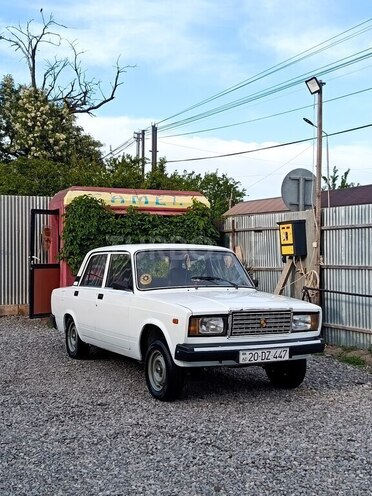 LADA (VAZ) 2107-5
