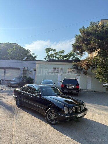 Mercedes E 240-14