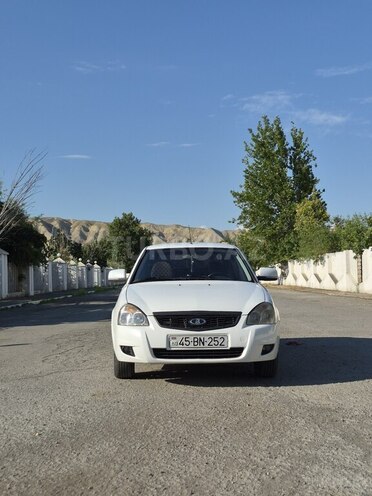 LADA (VAZ) Priora-1