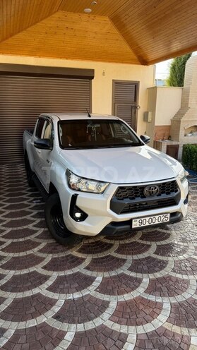 Toyota Hilux-5