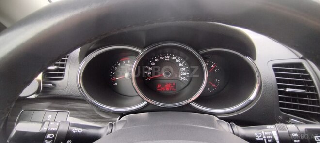 Kia Sorento-12