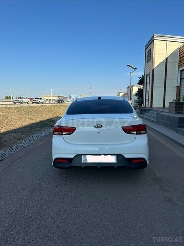 Kia Rio-2