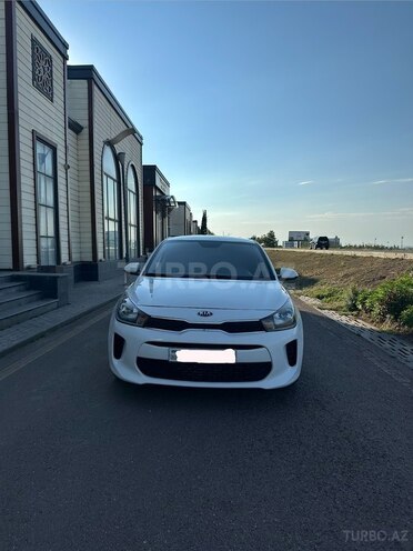 Kia Rio-1