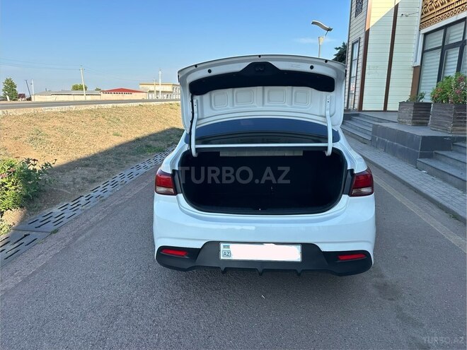 Kia Rio-8