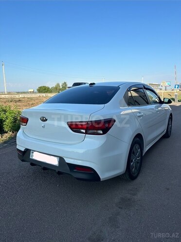 Kia Rio-6