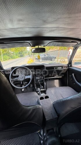 LADA (VAZ) 2107-2