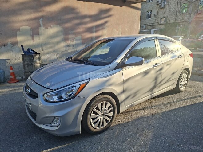 Hyundai Accent-3