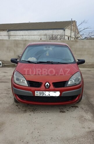 Renault Grand Scenic-1
