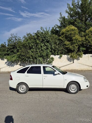 LADA (VAZ) Priora-10