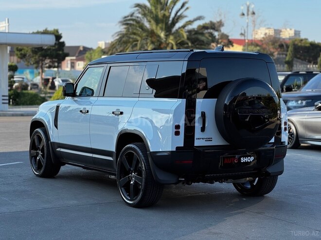 Land Rover Defender-8