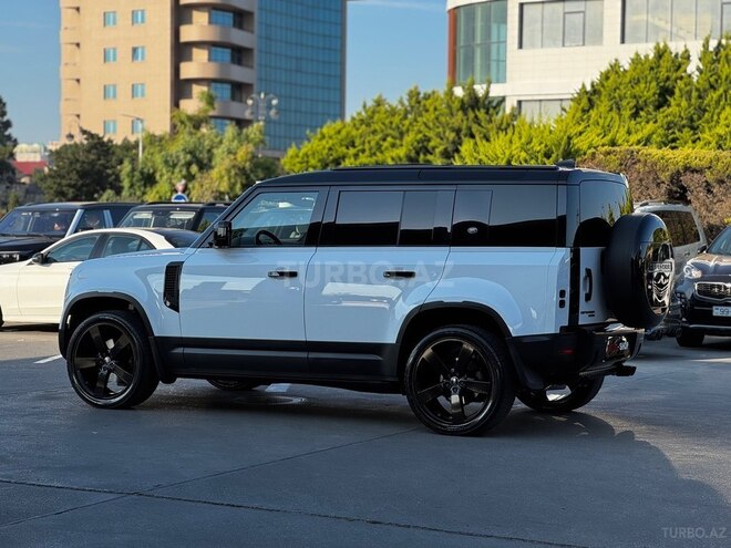Land Rover Defender-9