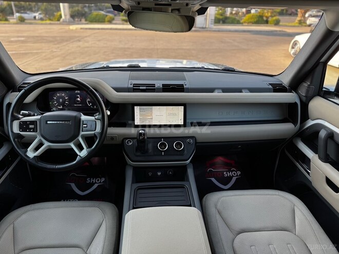 Land Rover Defender-21