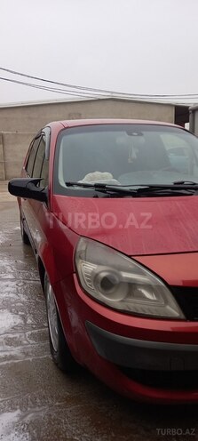 Renault Grand Scenic-4