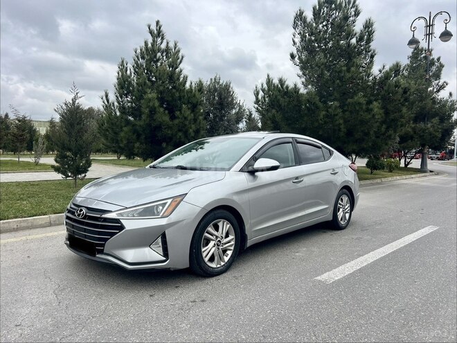 Hyundai Elantra-2