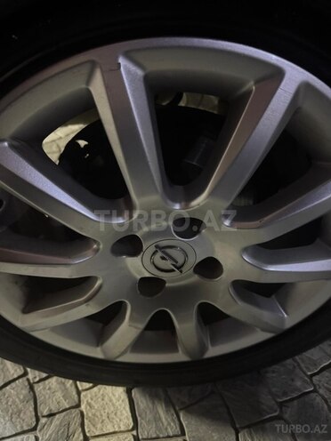 Opel Astra-2