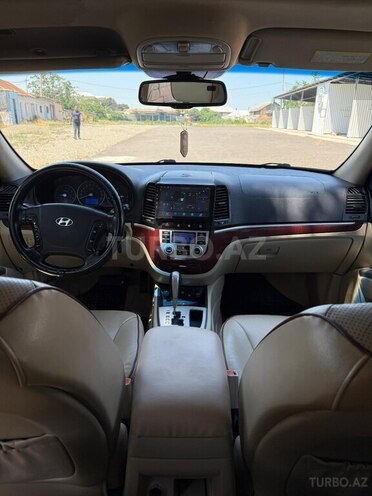 Hyundai Santa Fe-10