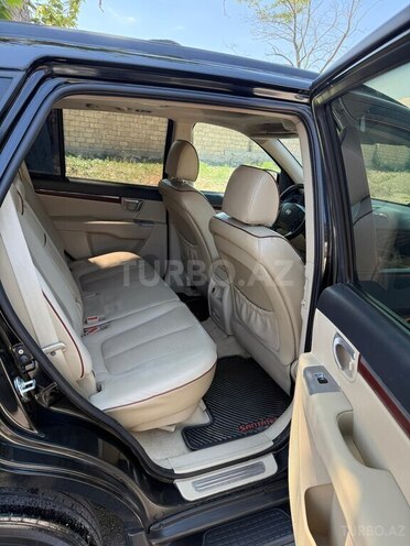 Hyundai Santa Fe-11