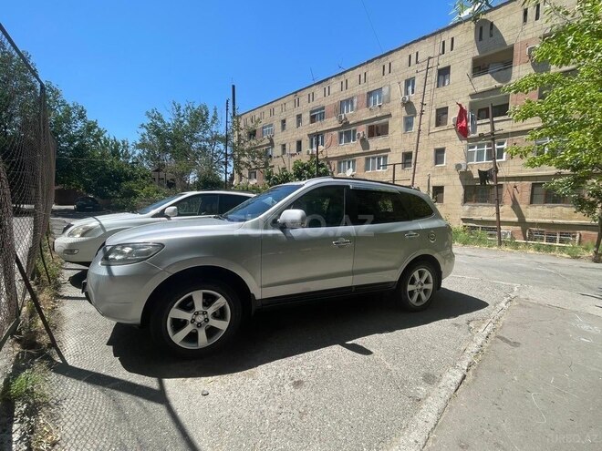 Hyundai Santa Fe-4