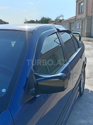 BMW 320-14