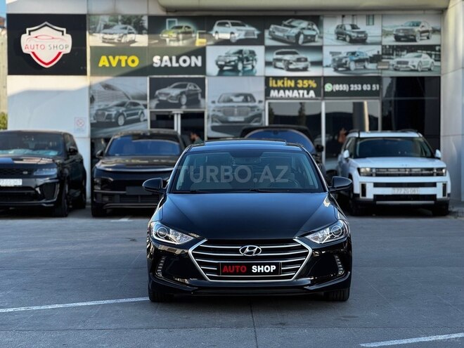 Hyundai Elantra-14