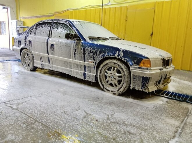 BMW 320-5