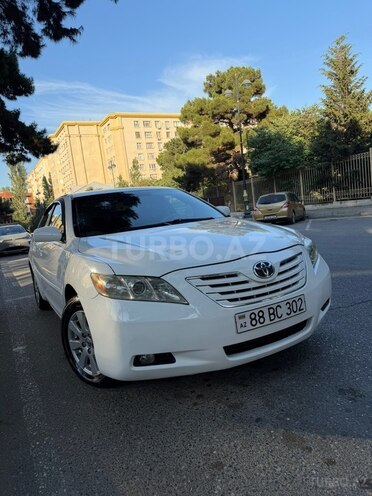 Toyota Camry-1