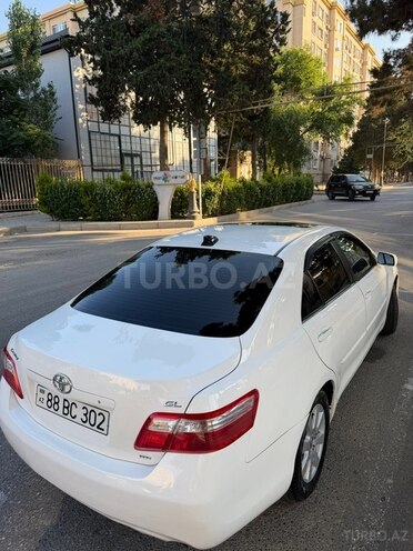 Toyota Camry-5