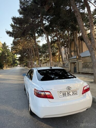 Toyota Camry-6