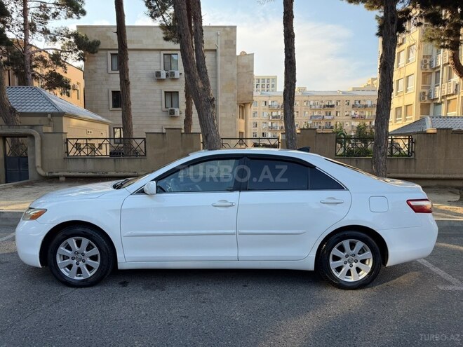 Toyota Camry-8