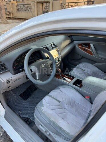 Toyota Camry-10
