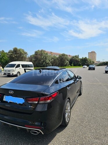 Kia Optima-4