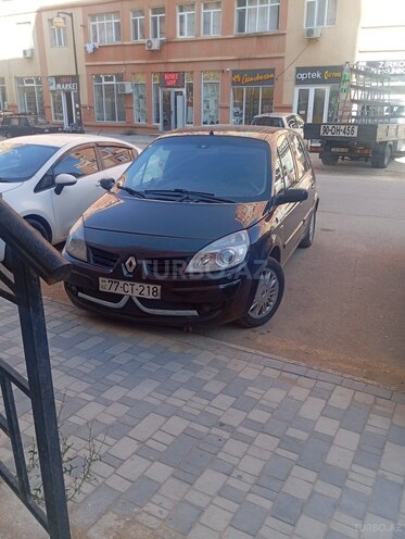Renault Scenic-1