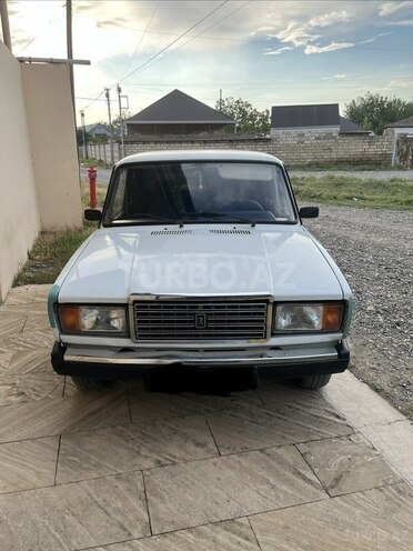 LADA (VAZ) 2107-1