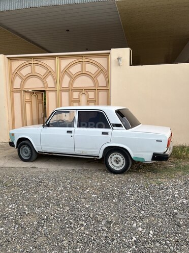 LADA (VAZ) 2107-5
