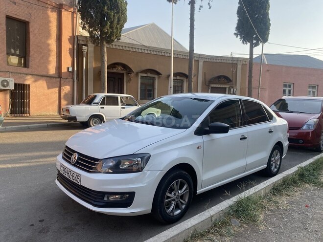 Volkswagen Polo-14