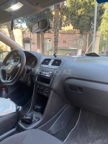 Volkswagen Polo-7