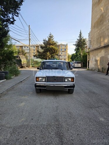 LADA (VAZ) 2107-1