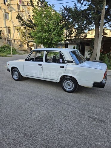 LADA (VAZ) 2107-4