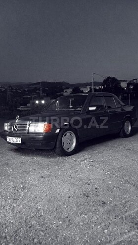 Mercedes 190-1