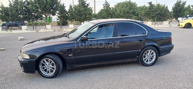BMW 520-19