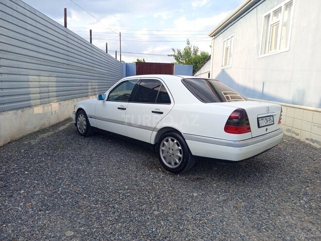 Mercedes C 180-4