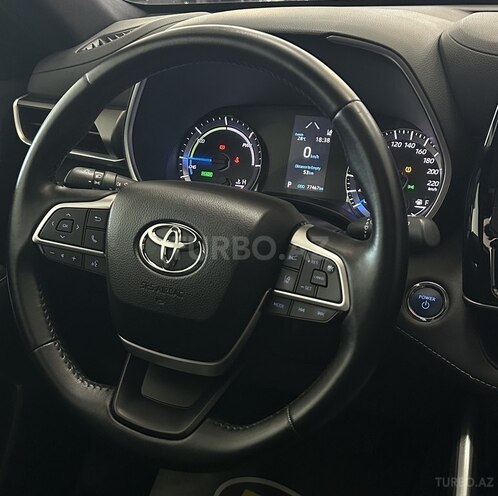 Toyota Highlander-14