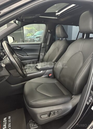 Toyota Highlander-21