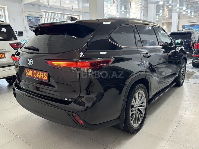 Toyota Highlander-12