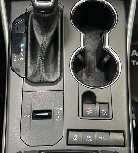 Toyota Highlander-11