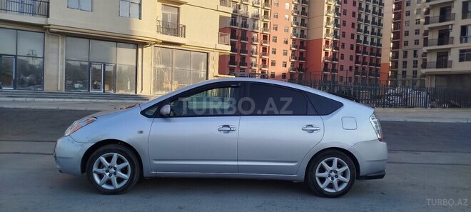 Toyota Prius-16
