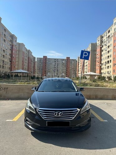 Hyundai Sonata-1