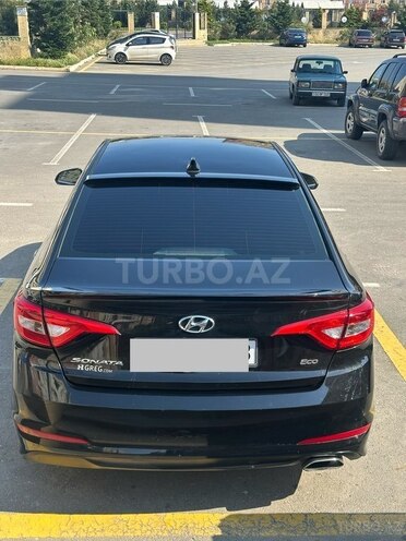 Hyundai Sonata-4