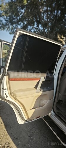 Toyota Land Cruiser-7