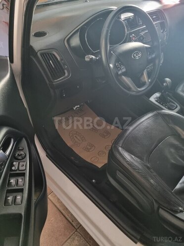 Kia Rio-9